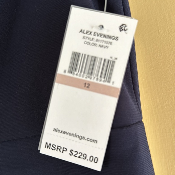 Size 12 navy evening gown - Picture 4 of 7